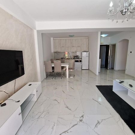 Ata Apartmani. Петровац Экстерьер фото