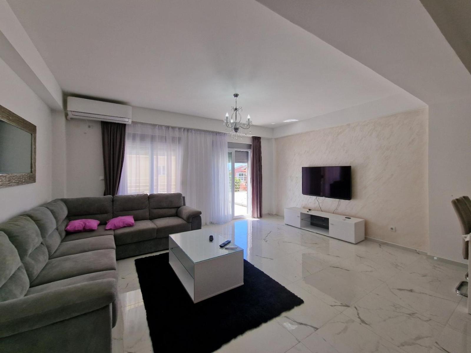 Ata Apartmani. Петровац Экстерьер фото